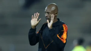 Phuti Mohafe ready to bring Orlando Pirates closer to PSL title with win over Mamelodi Sundowns: 'If the three points are available, then why not? Let’s get them!'